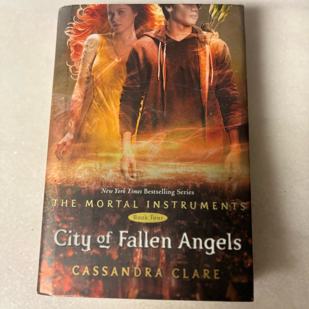 City of fallen angels by Cassandra Clare